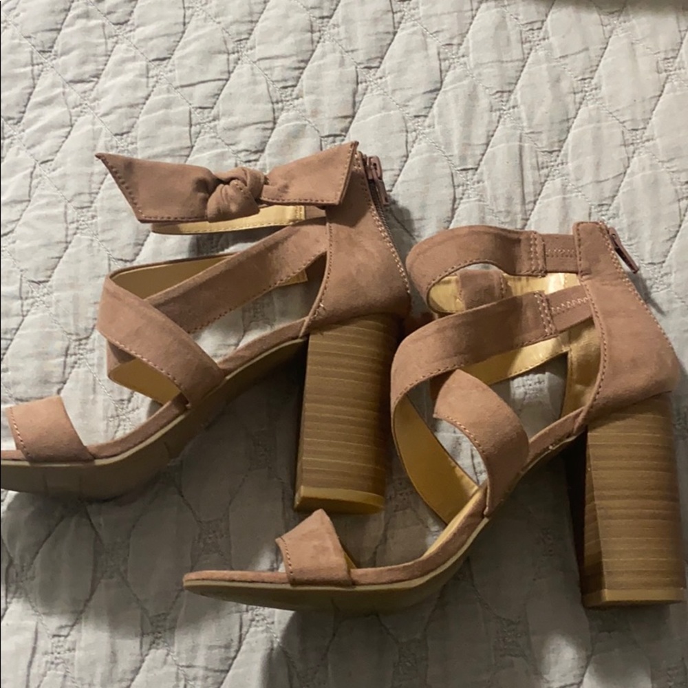 Cute Lauren Conrad High Heels